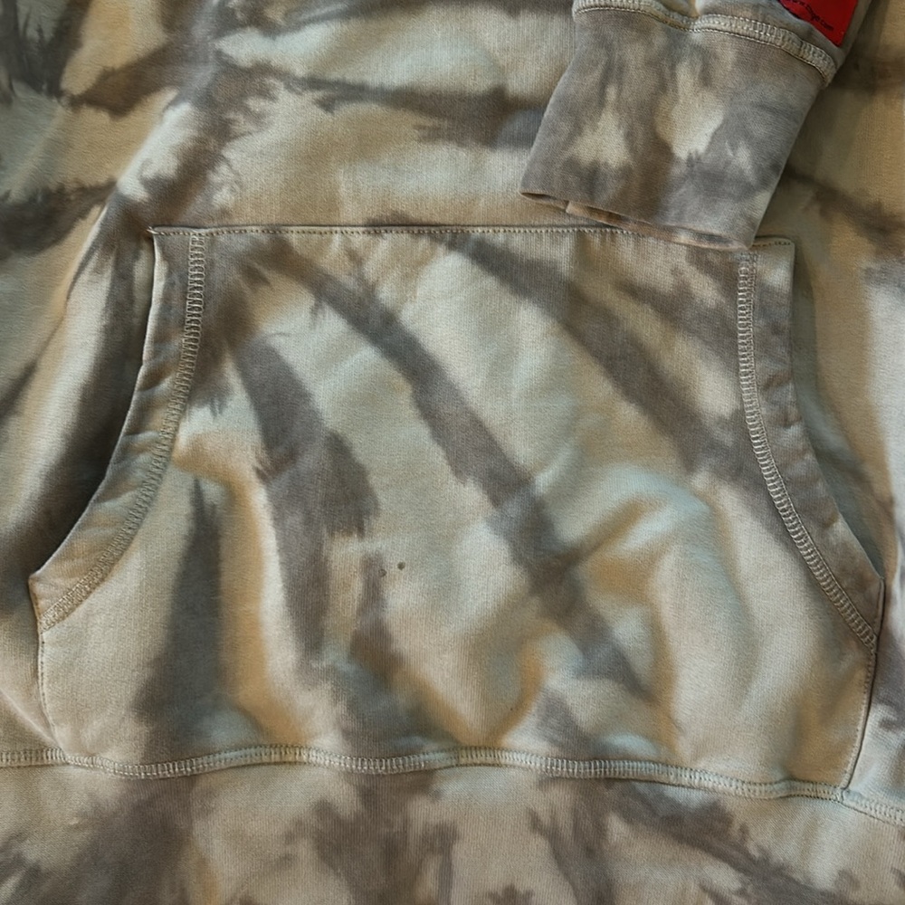 CHNGE Tie-Dye Hoodie in Olive Green and Charcoal - Picture 6 of 9
